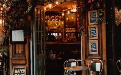 On trouve en France sur internet : Accès à l’information, aux produits et aux services